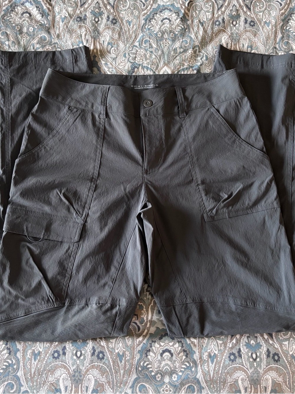 Columbia Women’s Black Cargo Pants